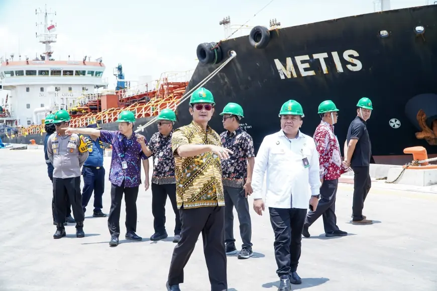 Bupati Lamongan Dampingi Tim Kemkopolkam Tinjau Pelabuhan Tanjung Pakis Paciran, Siap Jadi Gerbang Ekonomi Baru