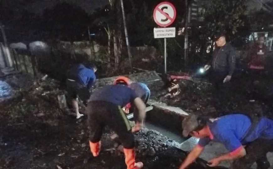 Curah Hujan Tinggi Picu Jalan Ambles di Ardimulyo Singosari Malang