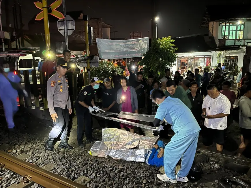 Motor Tertabrak Kereta Majapahit di Sumbergempol, Pengendara Luka Berat