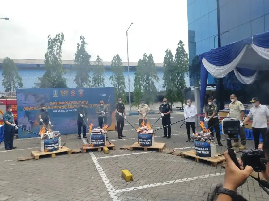 Bea Cukai Jatim I Musnahkan 17,1 Juta Batang Rokok Ilegal di Surabaya