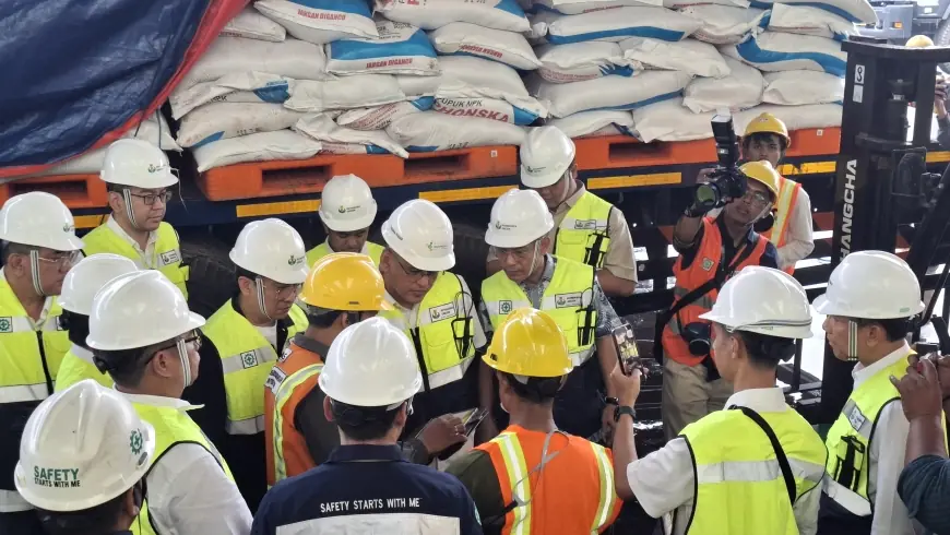 Harga Pupuk Subsidi Turun, Pupuk Indonesia Pastikan Kelancaran Distribusi ke Petani