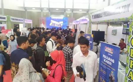 Seribu Lebih Pencari Kerja Ngelamar Pekerjaan di Bondowoso Job Fair 2025