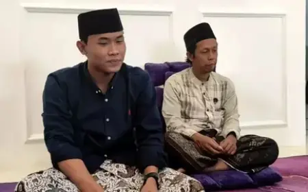 Dai Muda Gus Ilham Klarifikasi dan Minta Maaf Usai Aksi Cium Pipi Anak di Panggung Viral