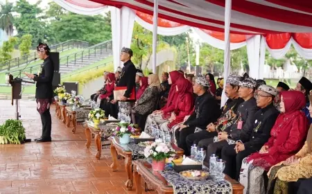 Pemkab Tuban Gelar Upacara Hari Jadi ke-732, Bupati Lindra: Lanjutkan Karya Bersama