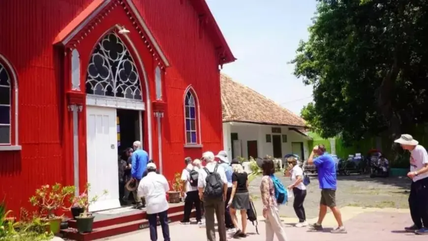 Wisatawan Kapal Pesiar Jelajahi Jejak Heritage Kota Probolinggo