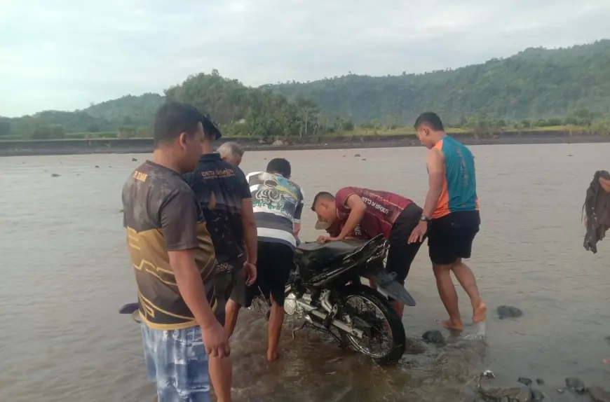 Ibu dan Anak di Malang Hanyut di Sungai Glidik Ampelgading Malang