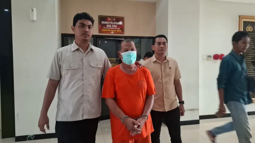 Jadi Tersangka Pencabulan, Marbot Masjid di Gresik Berdalih Gemas ke Cucu Sendiri