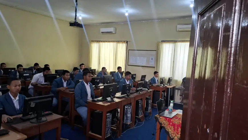 Persiapan TKA Hanya 1,5 Bulan, Sekolah di Gresik Terpaksa Lakukan Pengadaan Komputer Kilat