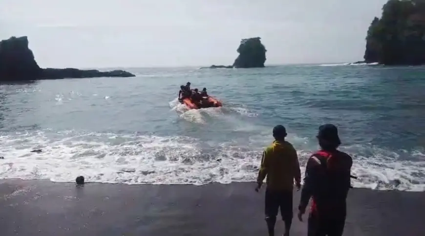 Pencarian Ibu dan Anak Hanyut di Sungai Glidik Disisir Hingga Pantai