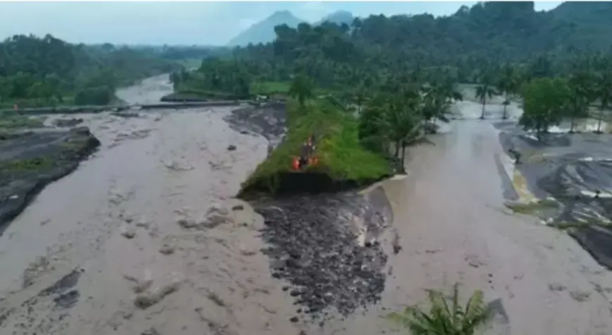 BNPB: 1.211 KK Terisolir Akibat Banjir Lahar Dingin Semeru, Warga Diimbau Tetap Waspada