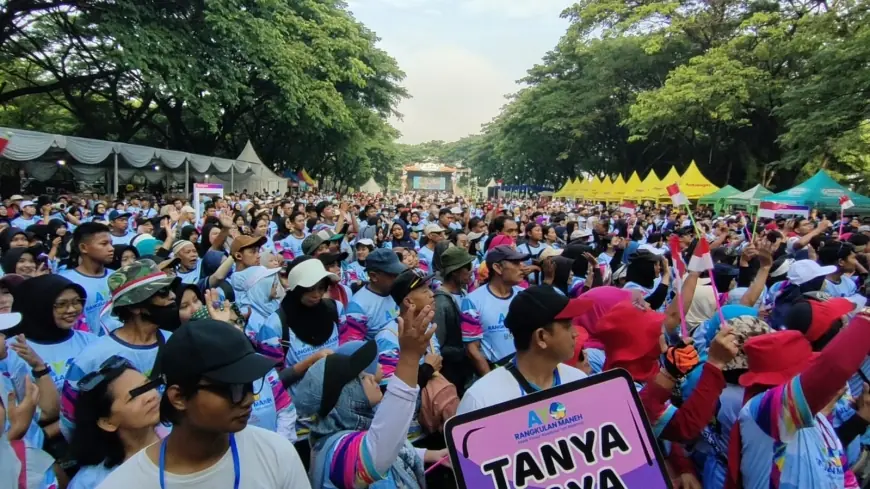 Ribuan Warga Antusias Ikuti “Mlaku Bareng” Peringatan Hari Jadi ke-80 Provinsi Jawa Timur di Kediri