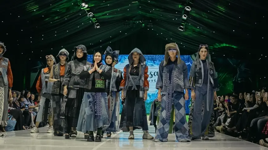 Gledy Weby Debut Bareng Memossa Sustainable Fashion di MFW 2025, Tampil Memukau Bawa Pesan Selamatkan "Planet"!