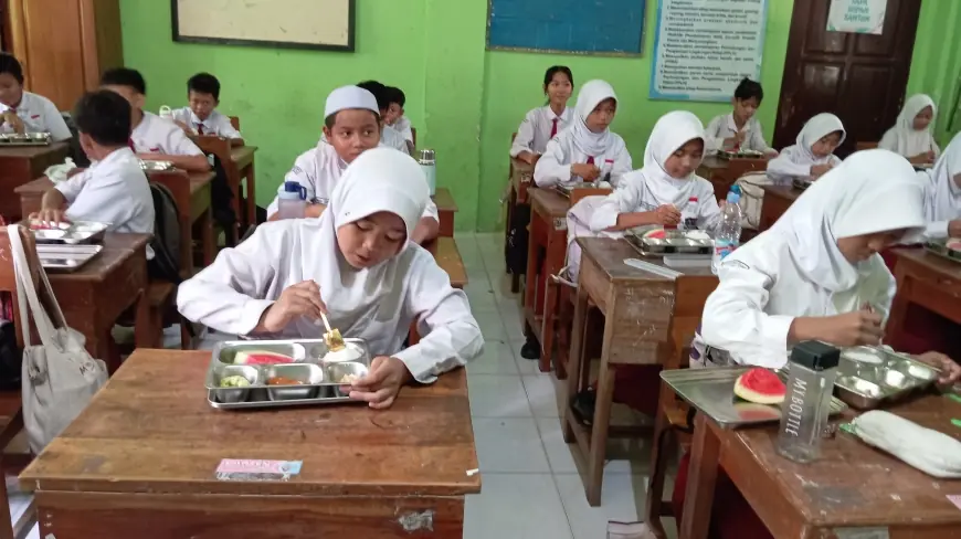 Baru 10 SPPG yang Beroperasi, Sekitar 28.000 Siswa di Kota Blitar Belum Terima Manfaat MBG