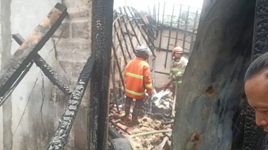 Kebakaran Hanguskan Tempat Penetasan Puyuh di Blitar, Kerugian Capai Rp10 Juta