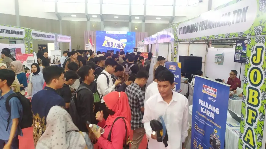 Seribu Lebih Pencari Kerja Ngelamar Pekerjaan di Bondowoso Job Fair 2025