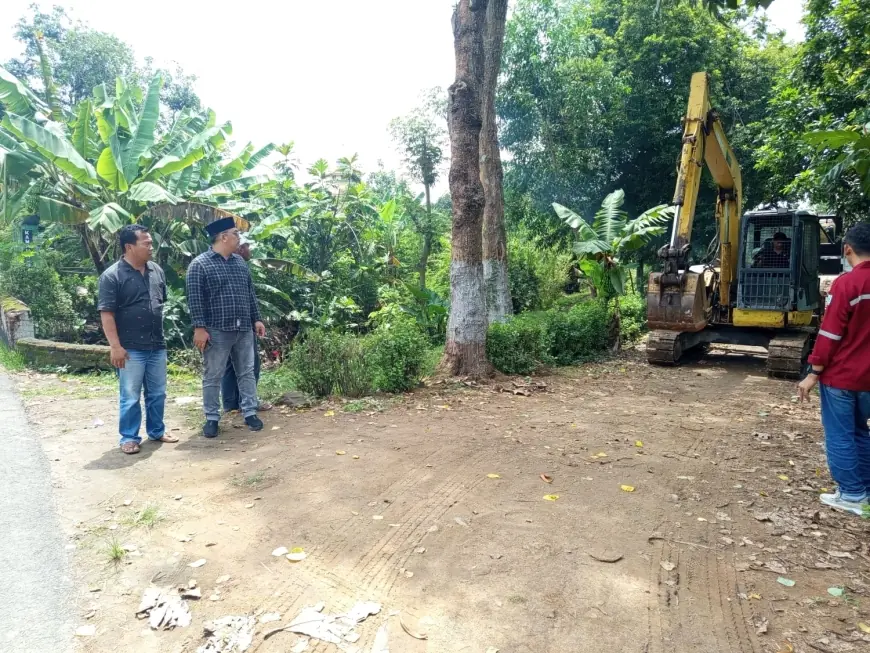 DPUPR Nganjuk Normalisasi Saluran Irigasi di 3 Dusun Desa Kampungbaru Tanjunganom