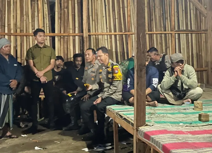 Bukan Disandera, Kapolsek Ijen Bondowoso Hanya Dijemput Warga untuk Berdialog