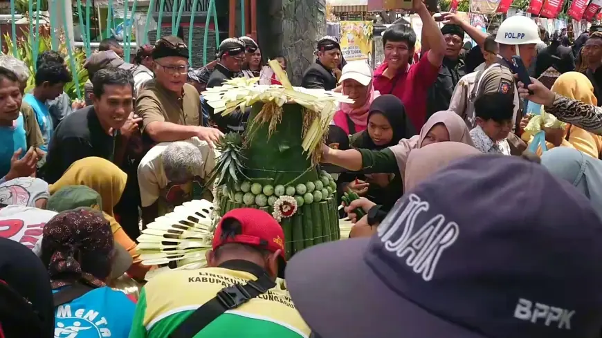 Pemkab Tulungagung Gelar Upacara Adat Bersih Nagari Puncaki Peringatan Hari Jadi ke-820