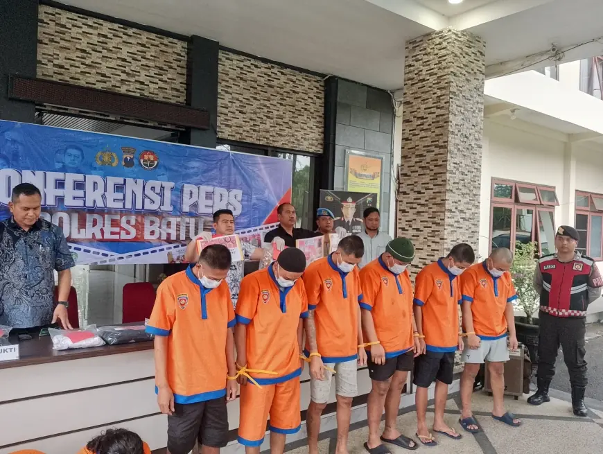 Gulung Enam Tersangka, Polres Batu Sita Ratusan Gram Sabu dan Puluhan Ribu Pil Koplo