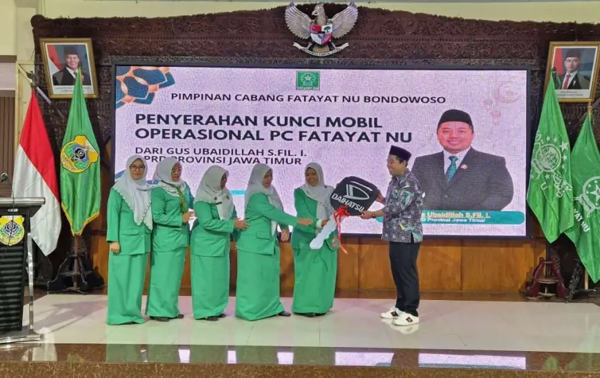 Dukung Gerakan Ekonomi Perempuan, Ubaidillah Beri Mobil ke Fatayat NU Bondowoso