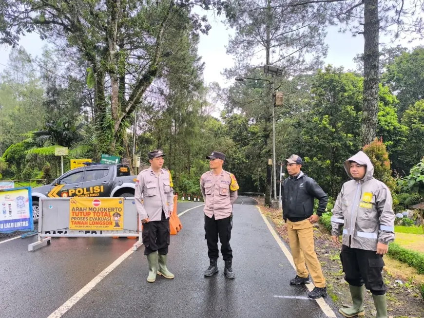 Besok, Alat Berat Dikerahkan Untuk Bersihkan Jalur Alternatif Batu-Mojokerto