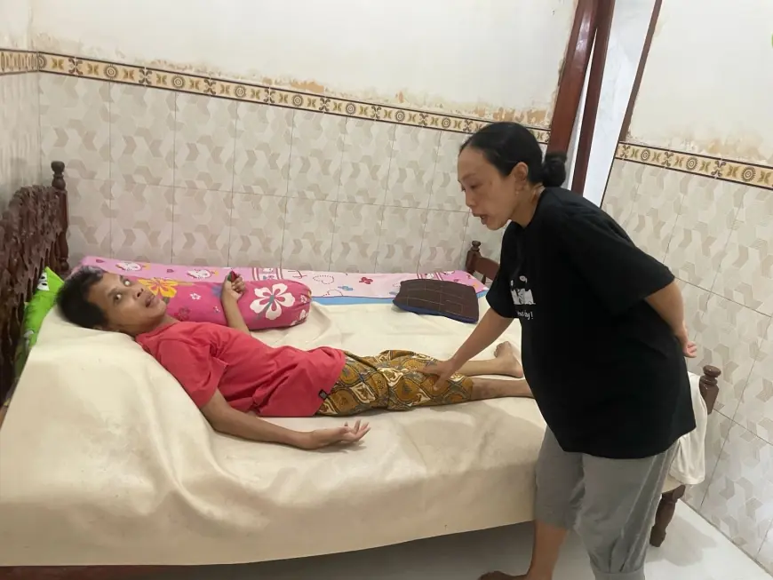 Setahun Tak Bisa Bergerak, Pemuda Disabilitas di Jombang Hidup Tanpa Perhatian