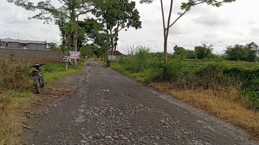 Perbaikan Jalan Rusak di Desa Butun Blitar Bakal Dilakukan Tahun 2026