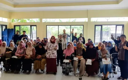 Pembayaran Mudah dan Operasional Rapi Jadi Kunci UMKM, ITS Latih Warga Gebang Putih