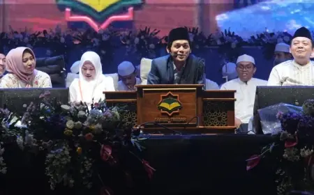 Dzikir Bersama Gus Iqdam Penuhi Taman Bahari Mojopahit, Lantunan Doa dari Mojokerto untuk Sumatra