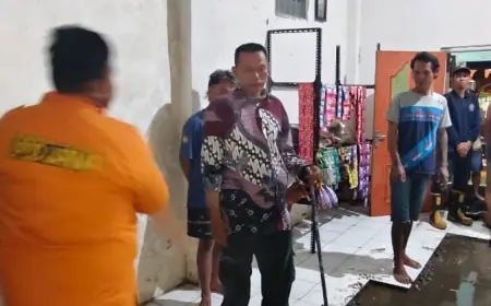 Dua Rumah Warga Mojokerto Rusak Akibat Tanggul Jebol