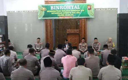 Tingkatkan Integritas dan Pelayanan, Polres Nganjuk Gelar Pembinaan Rohani dan Mental