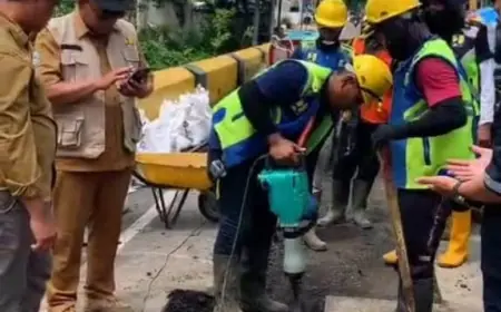 Keretakan Badan Jalan di Jembatan Sentong Bondowoso Mulai Diperbaiki