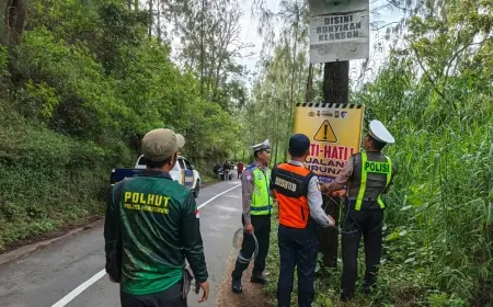 Sering Terjadi Laka, Polisi Pasang Peringatan di Jalur Ekstrem Bromo