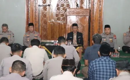 Doa Anak Sholeh Jadi Amal Tak Terputus, Pesan Ulama Kamtibmas dalam Binrohtal Polres Nganjuk