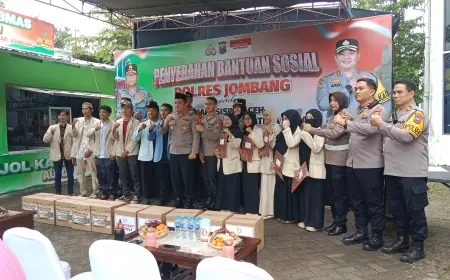 Polres Jombang Salurkan Bantuan Sosial bagi Mahasiswa Terdampak Banjir Bandang Aceh dan Sumatra