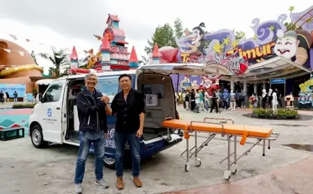 Jasa Raharja Putera Serahkan 1 Unit Ambulans untuk Dukung Keselamatan Pengunjung Jatim Park Group