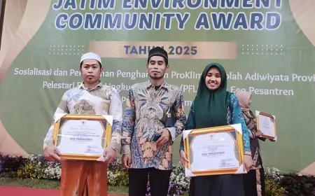 Edukasi Santri Kelola Sampah, Pesantren Ra’iyatul Husnan Bondowoso Raih Penghargaan Eco Pesantren