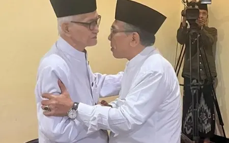 Kiai Miftach - Gus Yahya Islah di Ponpes Lirboyo Kediri, Sepakat Gelar Muktamar NU Secepatnya