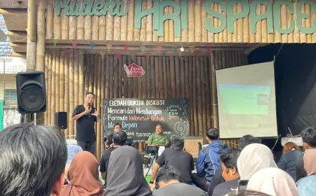 Bedah Buku #ResetIndonesia di Jombang: Ungkap Ketimpangan Kebijakan hingga Krisis Lingkungan