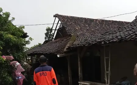Angin Kencang Terjang Desa Tanen Tulungagung, 22 Rumah Warga Rusak