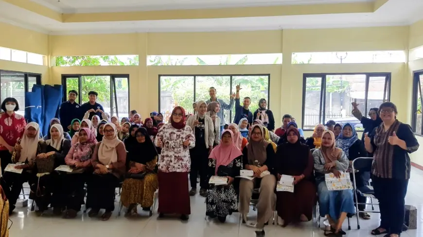 Pembayaran Mudah dan Operasional Rapi Jadi Kunci UMKM, ITS Latih Warga Gebang Putih