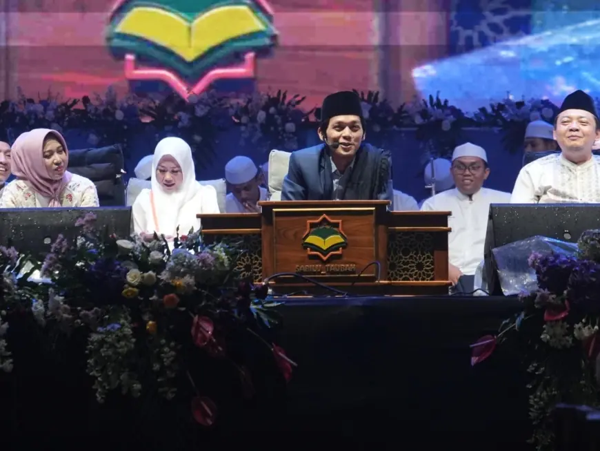 Dzikir Bersama Gus Iqdam Penuhi Taman Bahari Mojopahit, Lantunan Doa dari Mojokerto untuk Sumatra