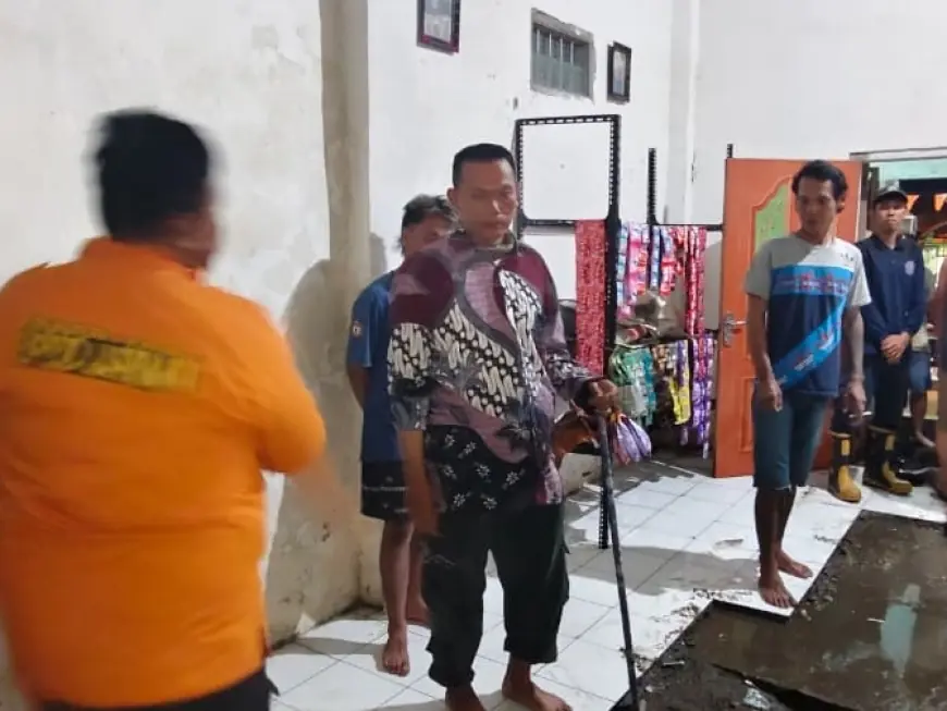 Dua Rumah Warga Mojokerto Rusak Akibat Tanggul Jebol