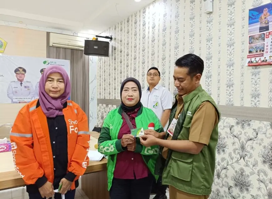 8.674 Pekerja Rentan di Gresik Dicover BPJS Ketenagakerjaan, Iuran Dibayar Pemkab