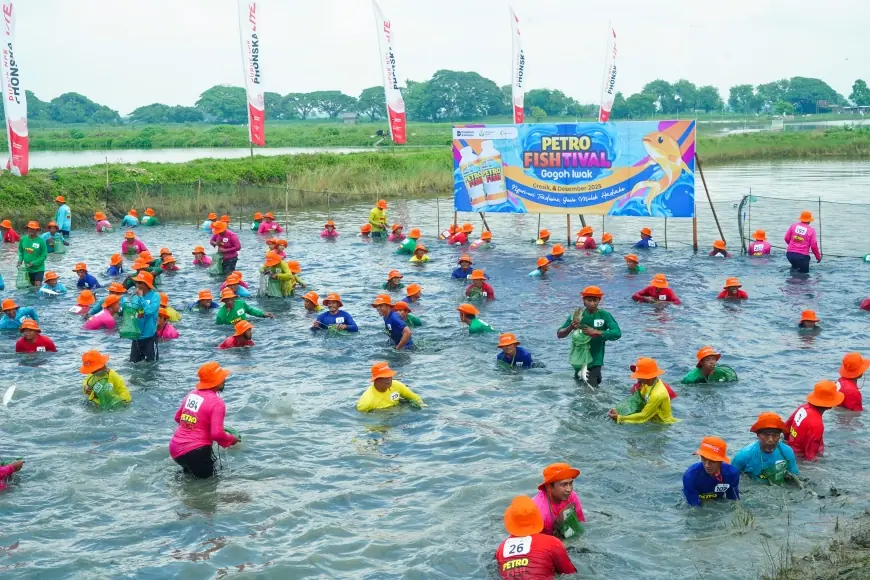 Petro Fishtival Gogoh Iwak: Petrokimia Gresik Dorong Peningkatan Kualitas Budidaya Perikanan