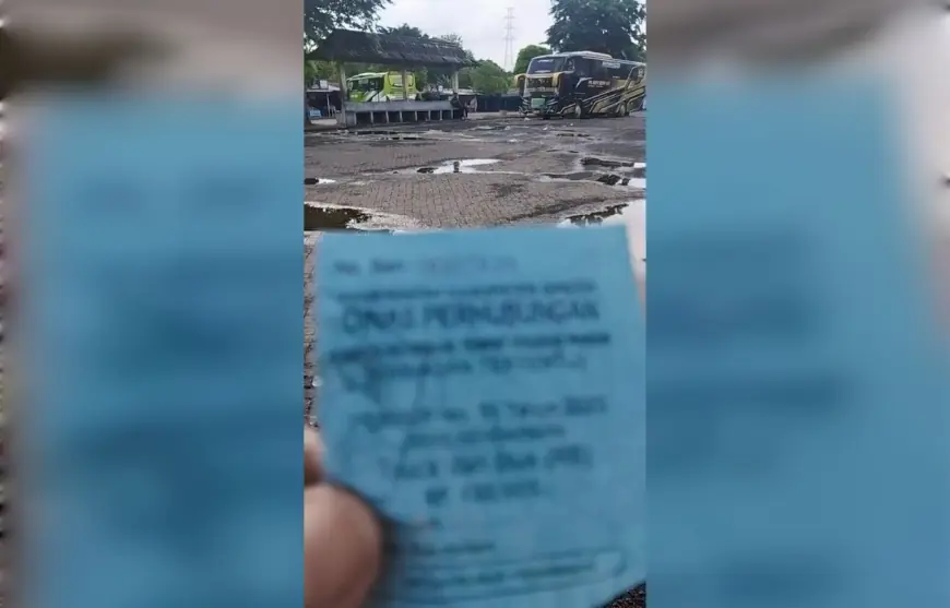 Parkir Mahal dan Fasilitas Bobrok, Sopir Bus Keluhkan Terminal Wisata Sunan Giri Gresik