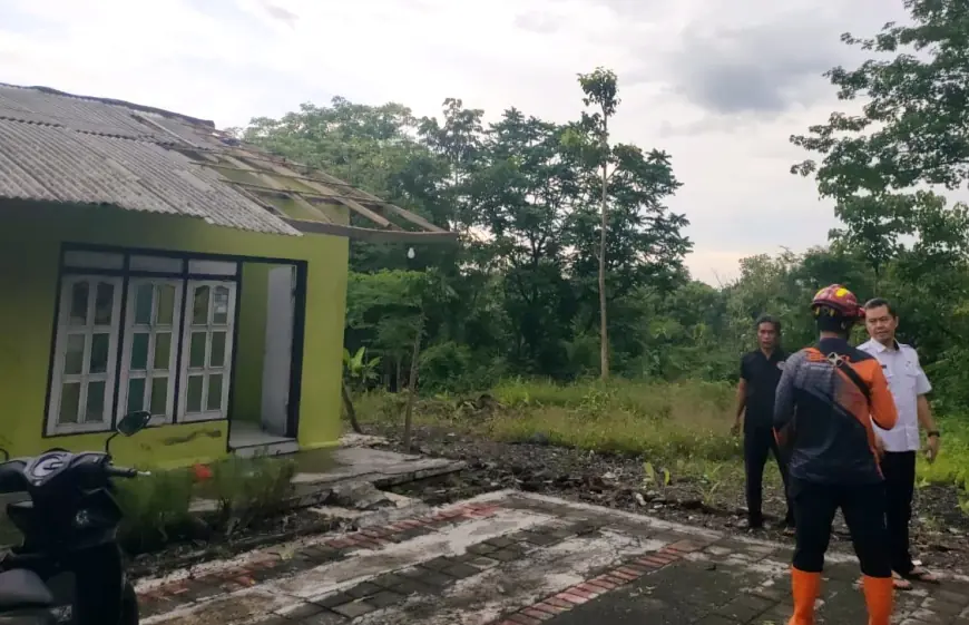 Cuaca Ekstrem di Bondowoso, Angin Kencang Sapu Tiga Desa di Prajekan