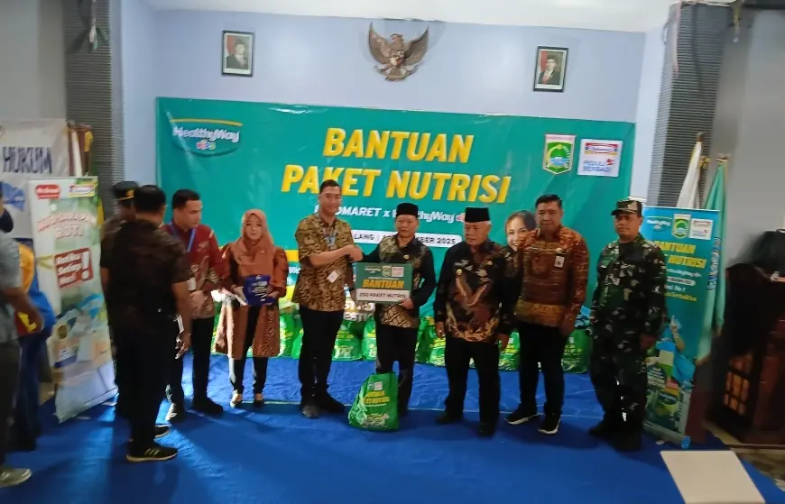 Ratusan Paket Nutrisi Indomaret Diserahkan di Malang, Diklaim Sebagai Upaya Atasi Stunting