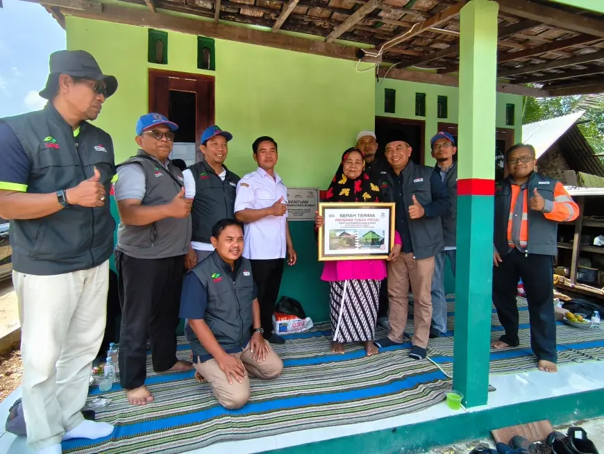 UPZ SIG Pabrik Tuban Wujudkan Rumah Layak Huni, Ganti Gubuk Rapuh Jadi Tempat Tinggal Kokoh