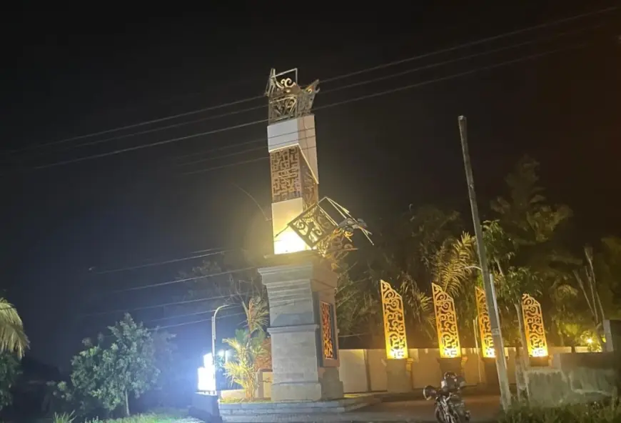 PUPR Jombang Jelaskan Penyebab Tugu Senilai Rp1 Miliar Roboh Diterjang Angin